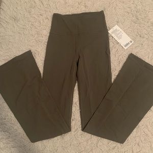 Lululemon Groove Pant Super High-Rise Flare Pant *Nulu